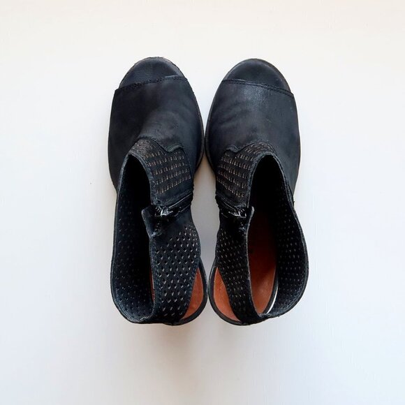 Lucky Brand Black Nubuck Perforated Leather Block Heel Open Toe Bootie Shoes 7.5 - Picture 15 of 16